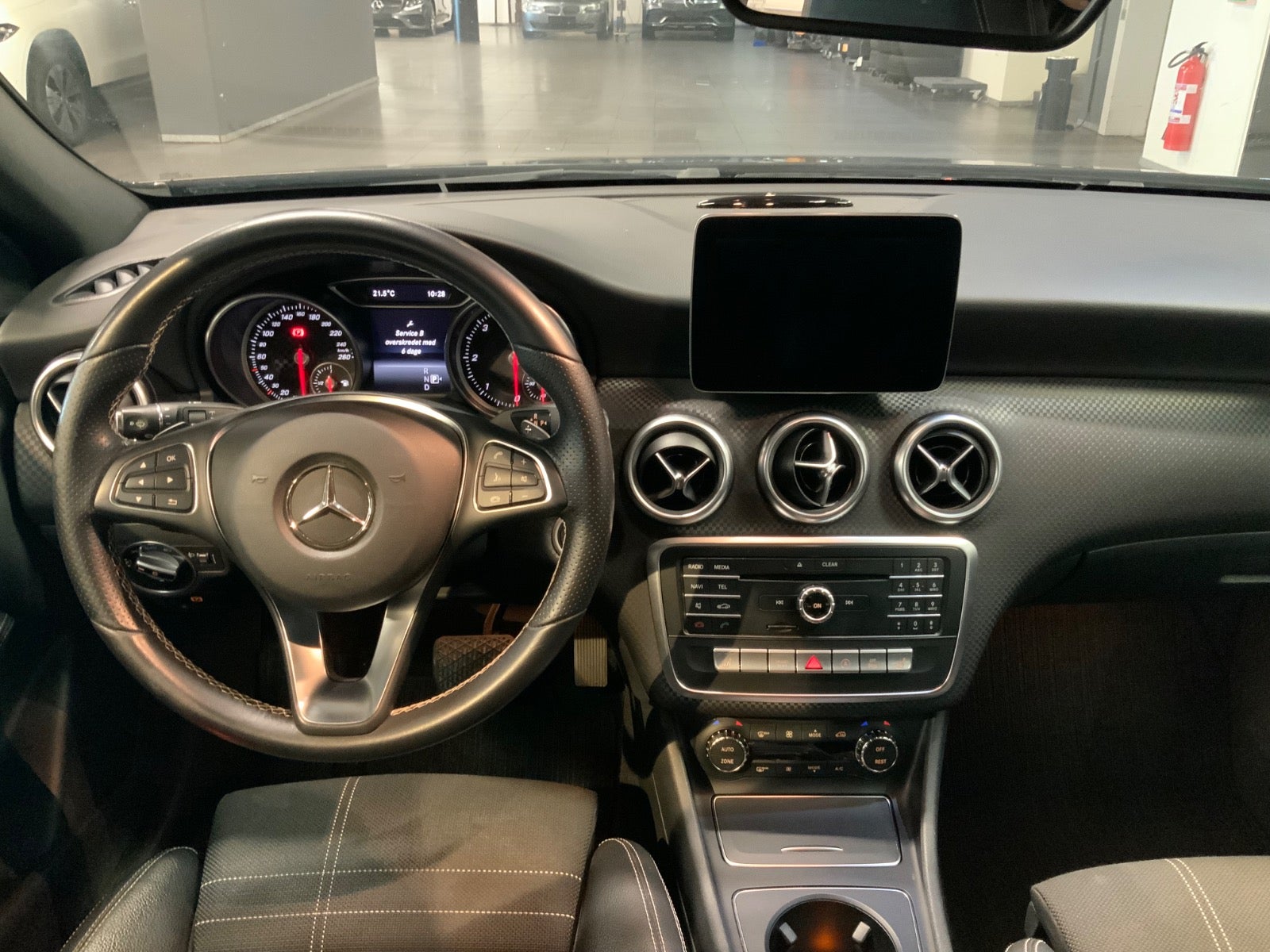 Mercedes-Benz A 200 d (6/8)