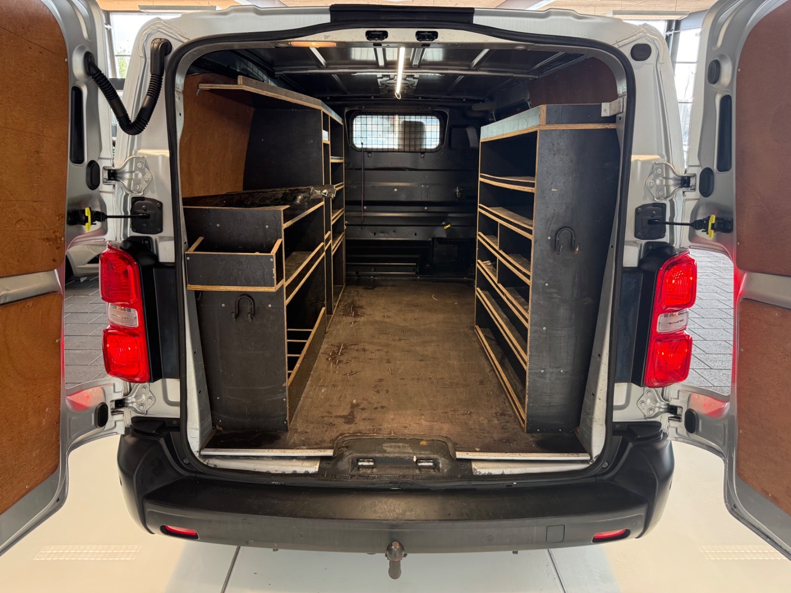Billede af Citroën Jumpy 2,0 BlueHDi 180 L3 ProffLine EAT6