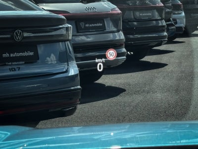 Ford Explorer Premium Extended Range