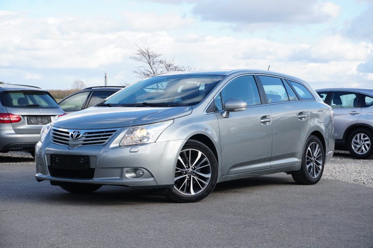 Toyota Avensis D-4D TX stc.