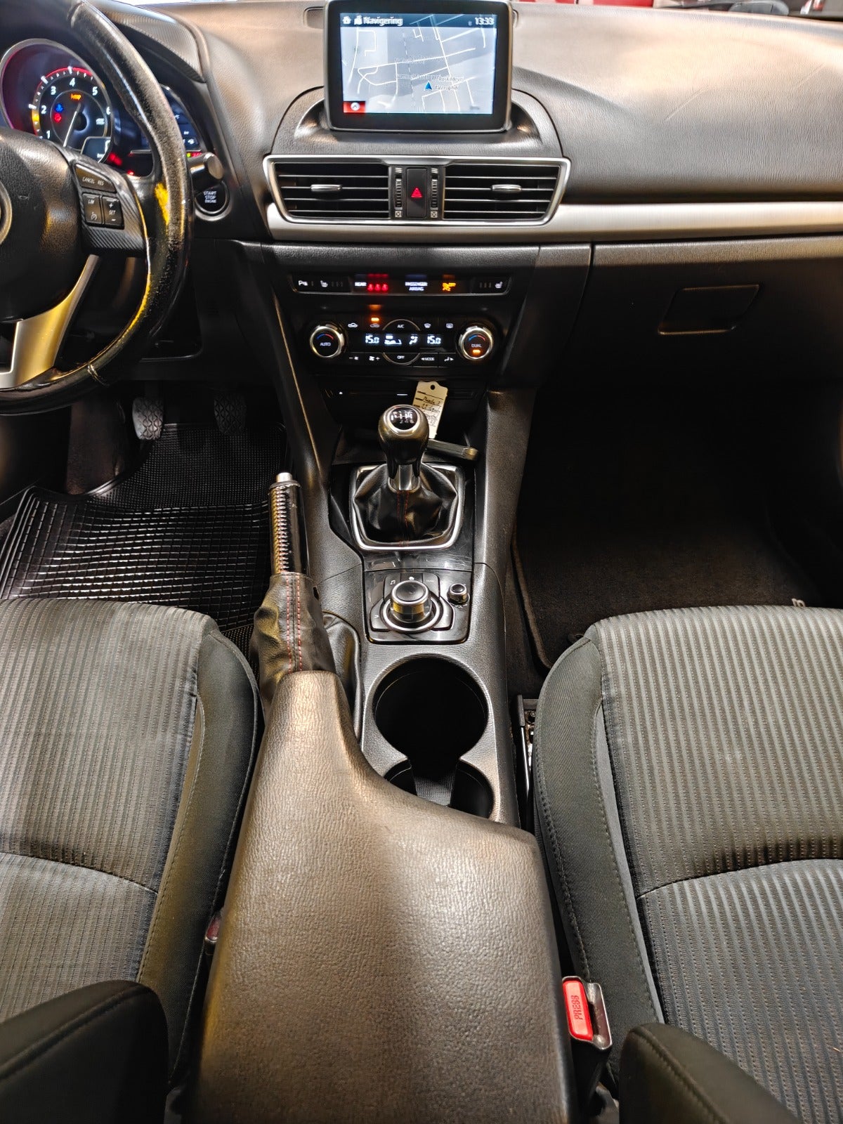 Billede af Mazda 3 2,2 SkyActiv-D 150 Optimum Van
