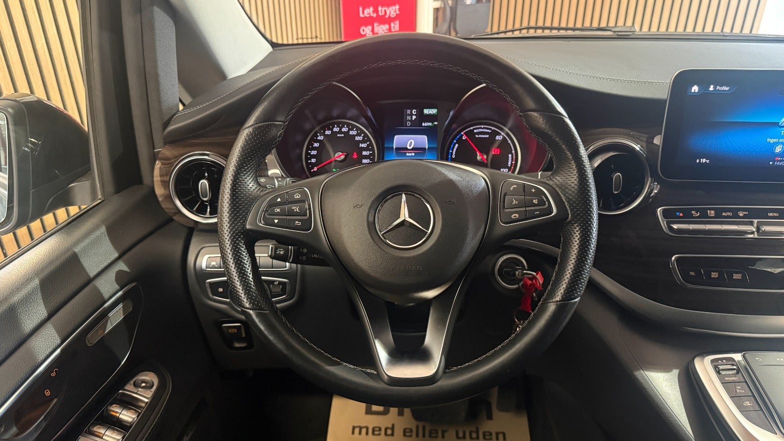 Billede af Mercedes EQV300  Avantgarde L