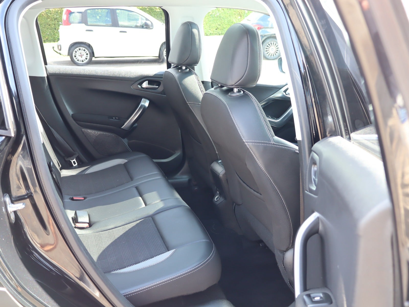 Billede af Peugeot 2008 1,2 e-THP 110 Allure Sky
