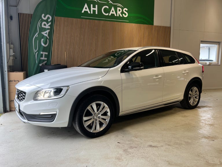 Volvo V60 CC D4 190 Plus aut. AWD