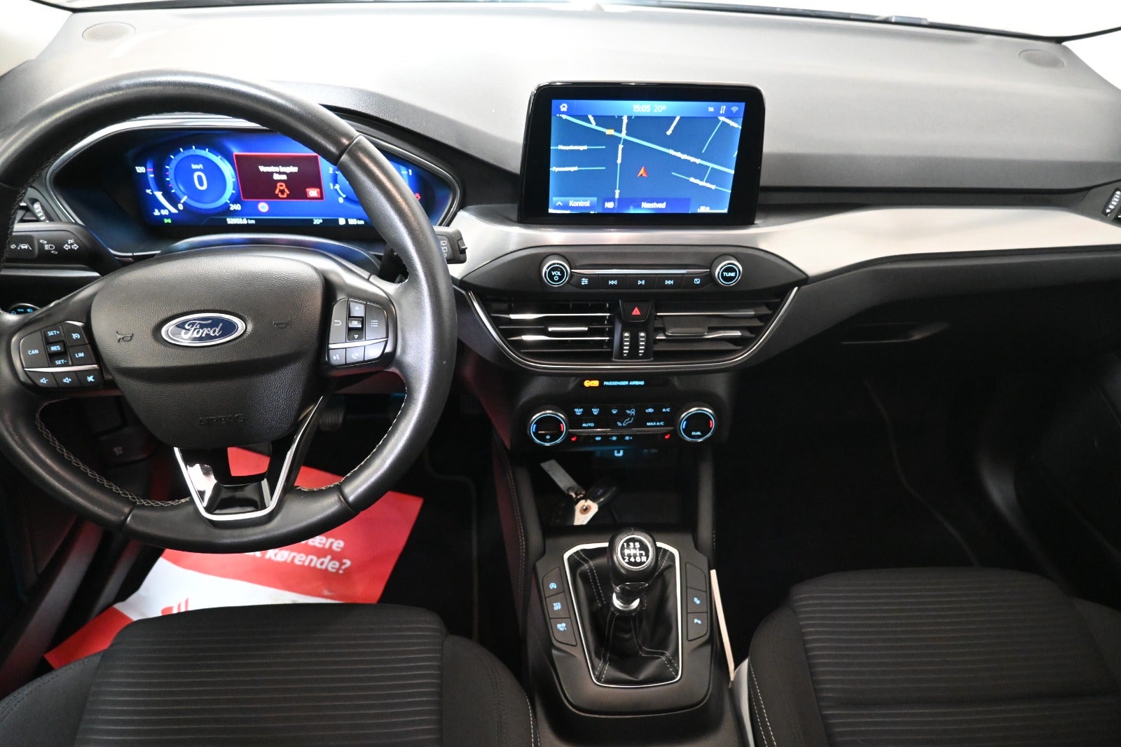 Ford Focus EcoBoost mHEV Titanium X stc.