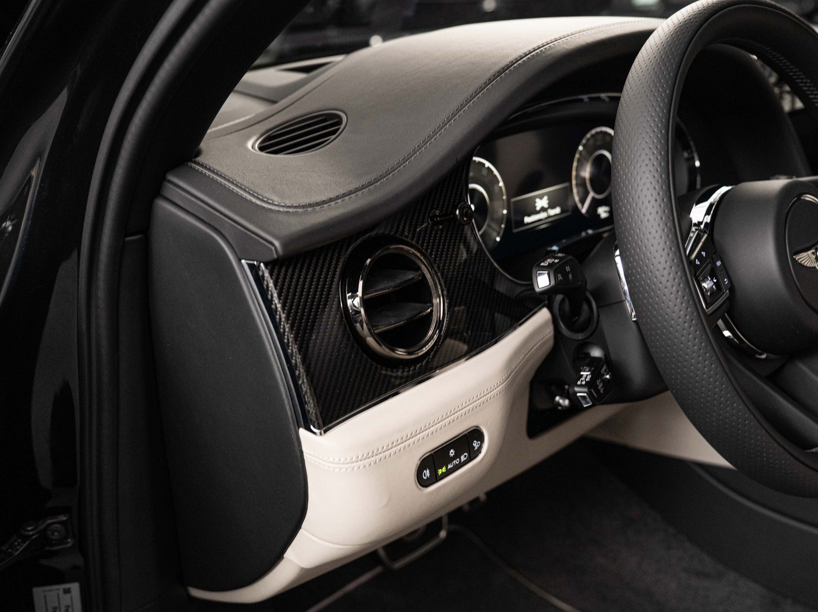 Gallery image 17 of 24