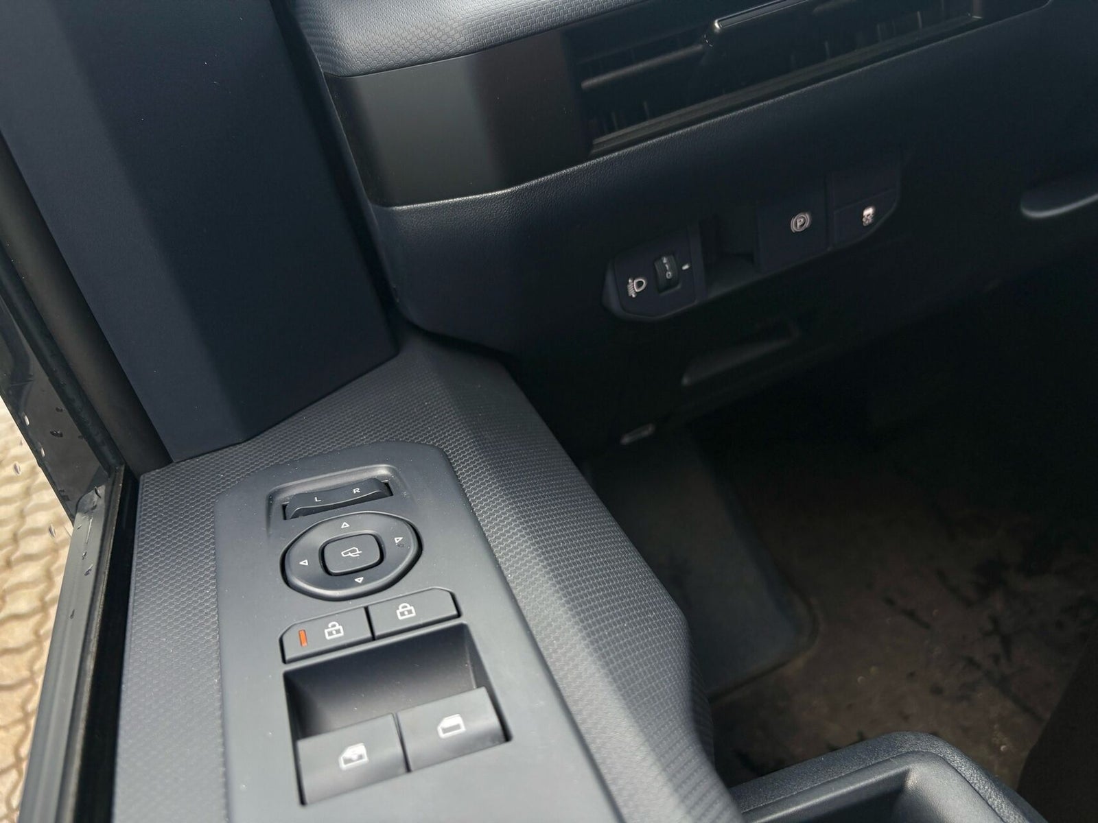 Kia PV5 Cargo L1H1 Long Range Work Pro