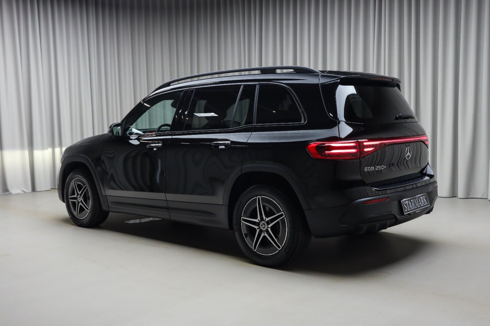 Mercedes-Benz EQB 250+