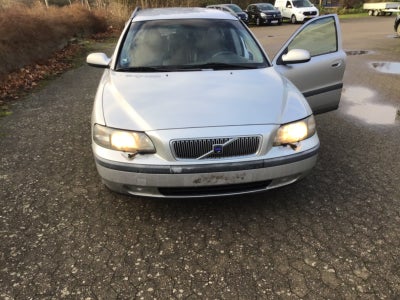 Volvo V70 2,4 170 5d
