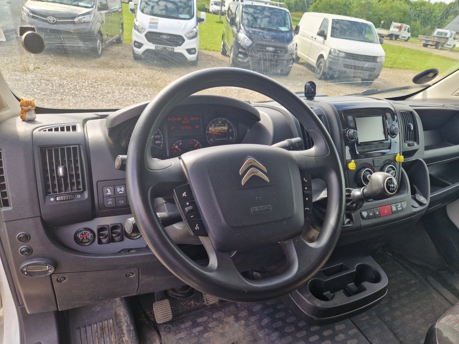 Billede af Citroën Jumper 35 2,2 BlueHDi 165 L3 ProffLine Db.Kab