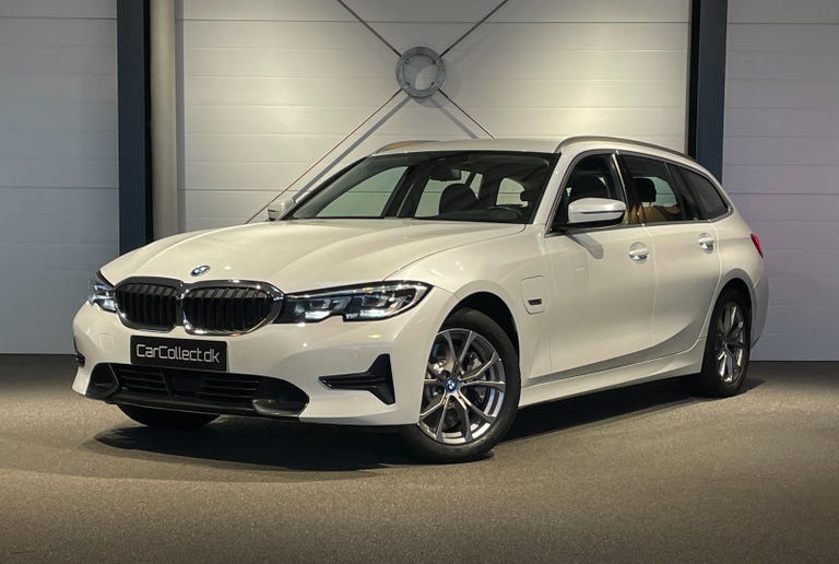 BMW 330e Touring Sport Line aut.