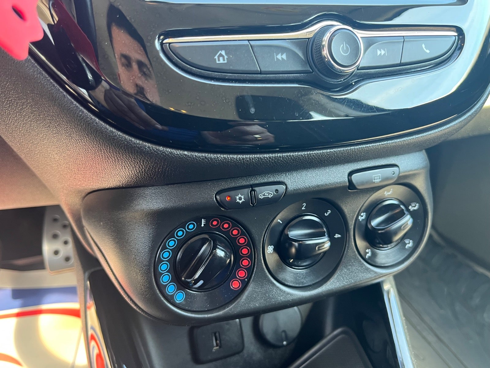 Billede af Opel Corsa 1,4 16V Sport