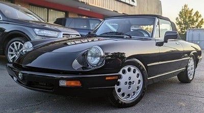 Alfa Romeo Spider 2,0 Cabriolet 2d