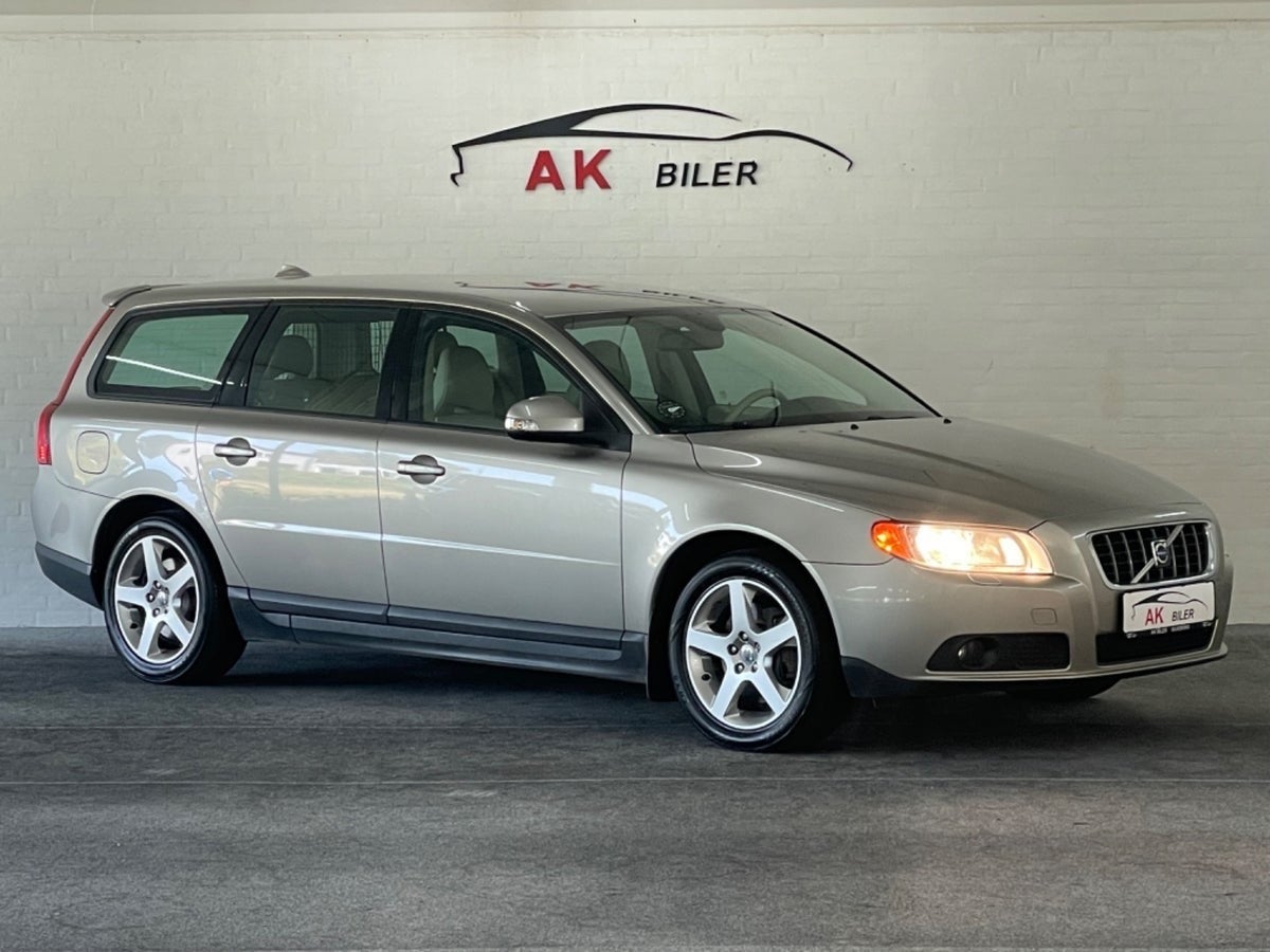 Volvo V70 T Momentum aut.