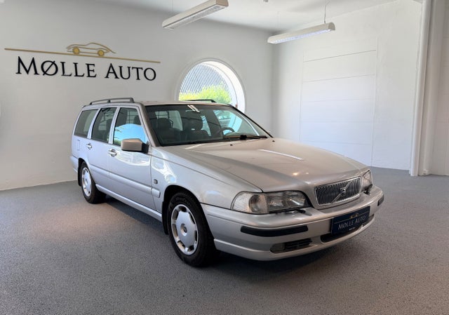 Volvo V70 2,4 