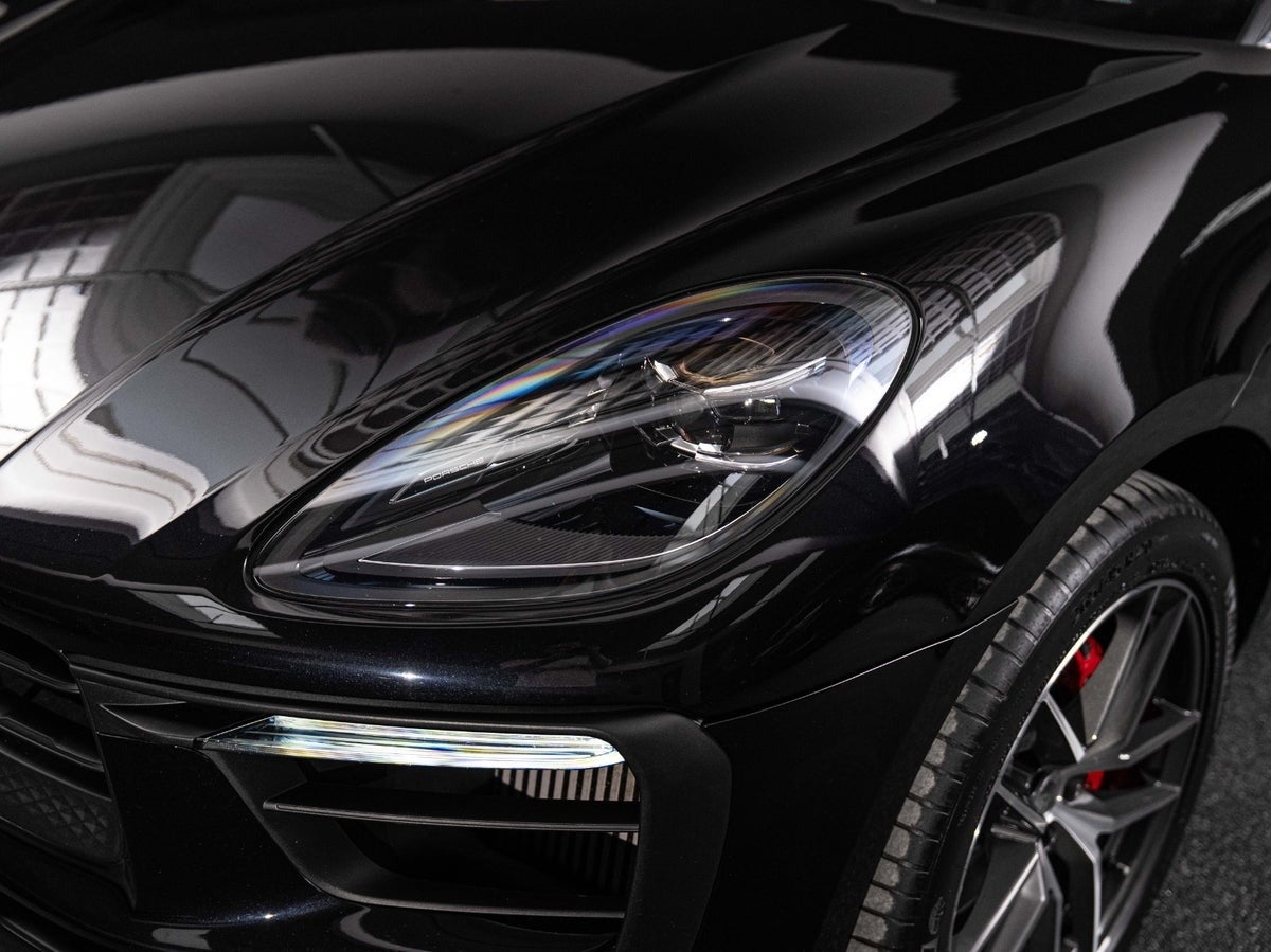 Gallery image 7 of 17