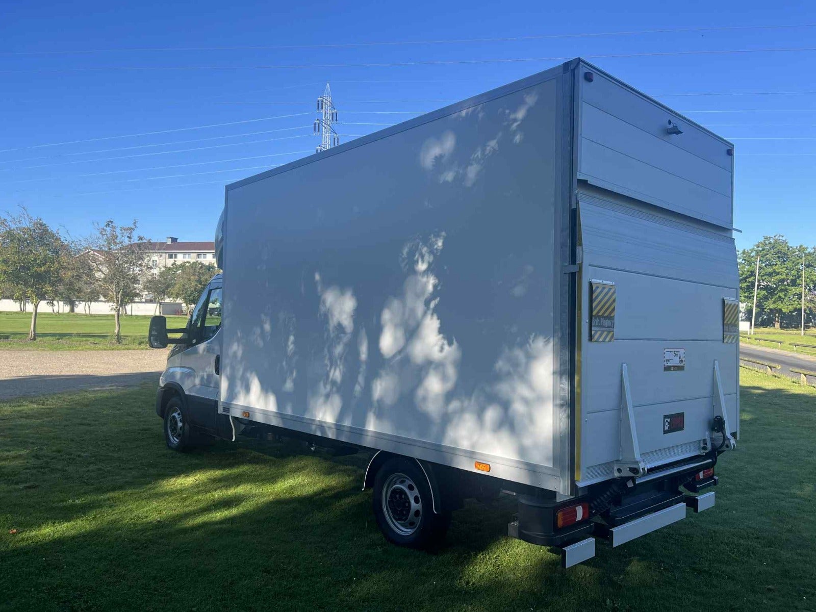 Billede af Iveco Daily 3,0 35S18 4100mm Alukasse m/lift AG8