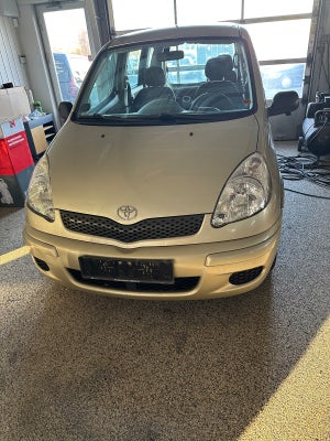 Toyota Yaris Verso 1,4 D-4D Sol 5d