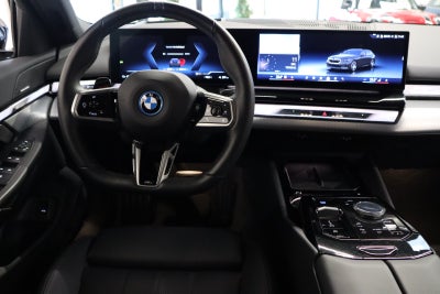 BMW i5 eDrive40 Touring M-Sport Pro