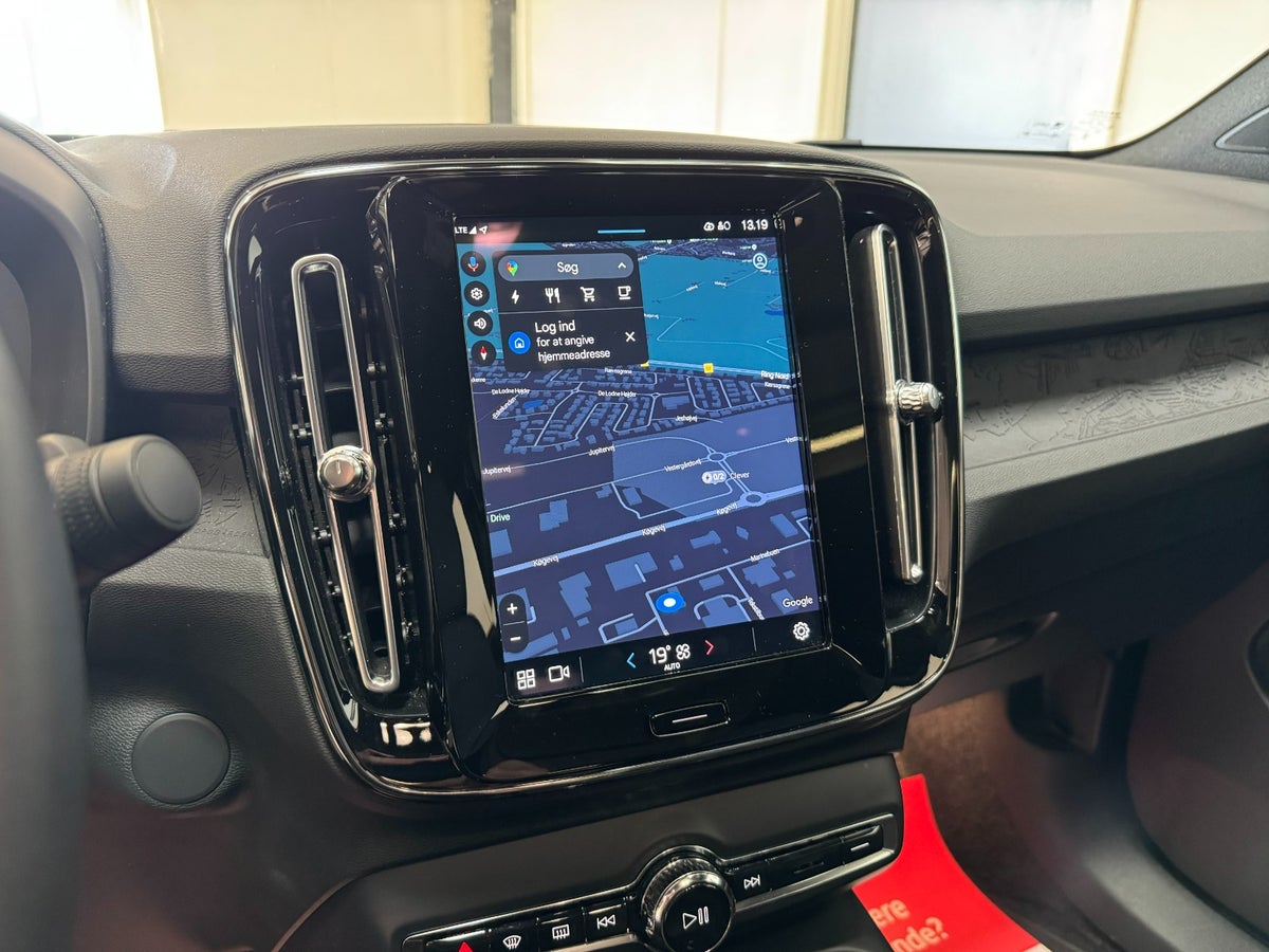 Volvo C40 P6 ReCharge Core