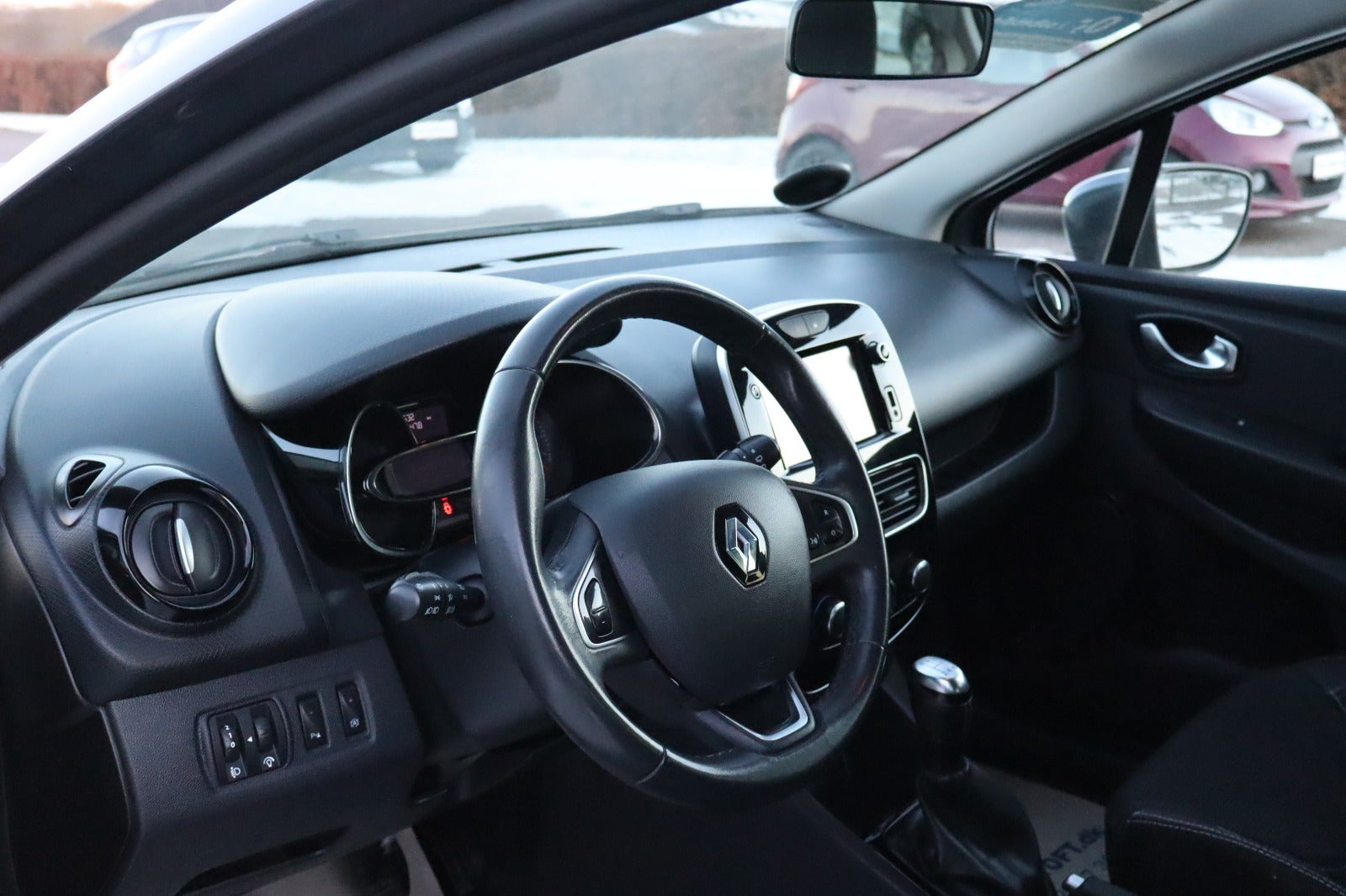 Billede af Renault Clio IV 0,9 TCe 90 Limited Sport Tourer