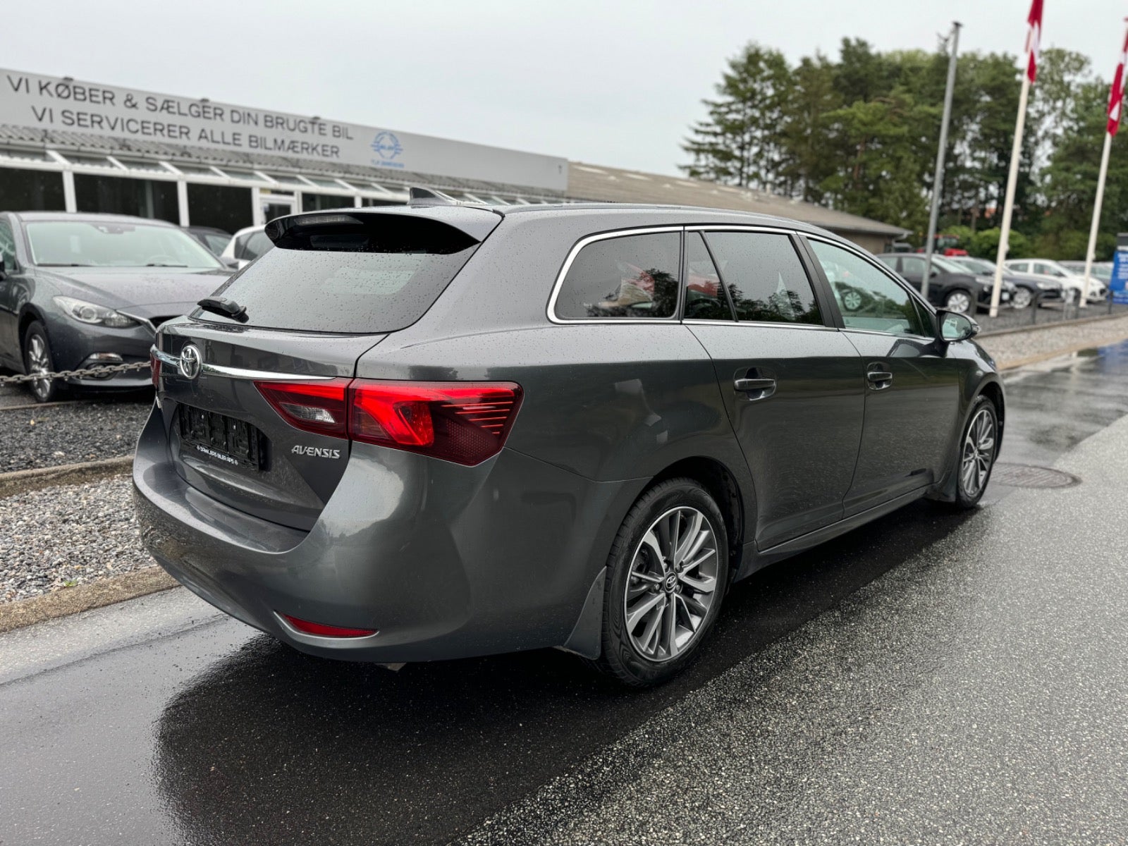 Toyota Avensis 2016