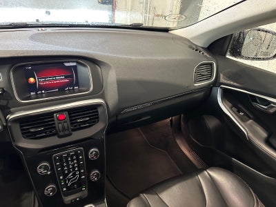 Volvo V40 CC D2 120 Momentum