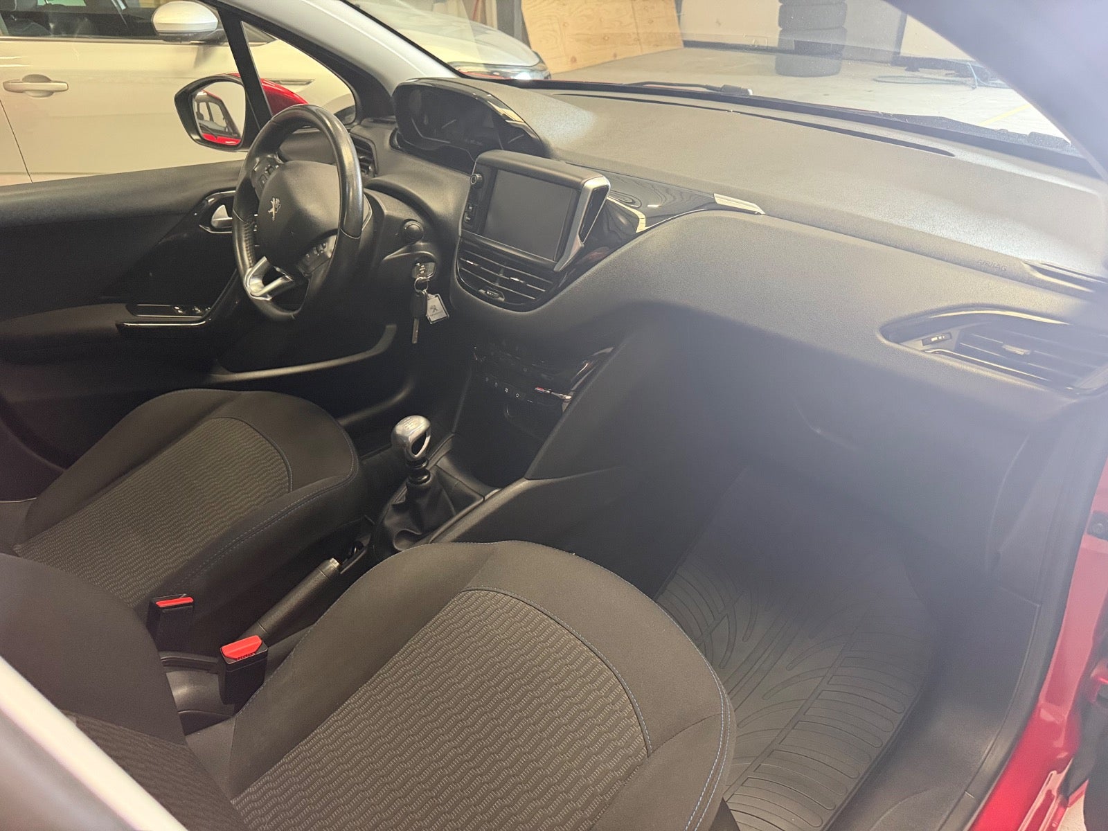Peugeot 208 BlueHDi 100 Signature Sky - billede 8
