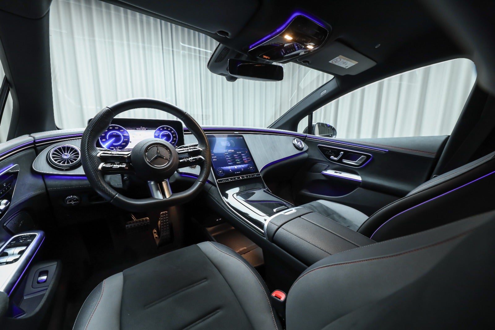 Mercedes-Benz EQE 350+ (4/8)