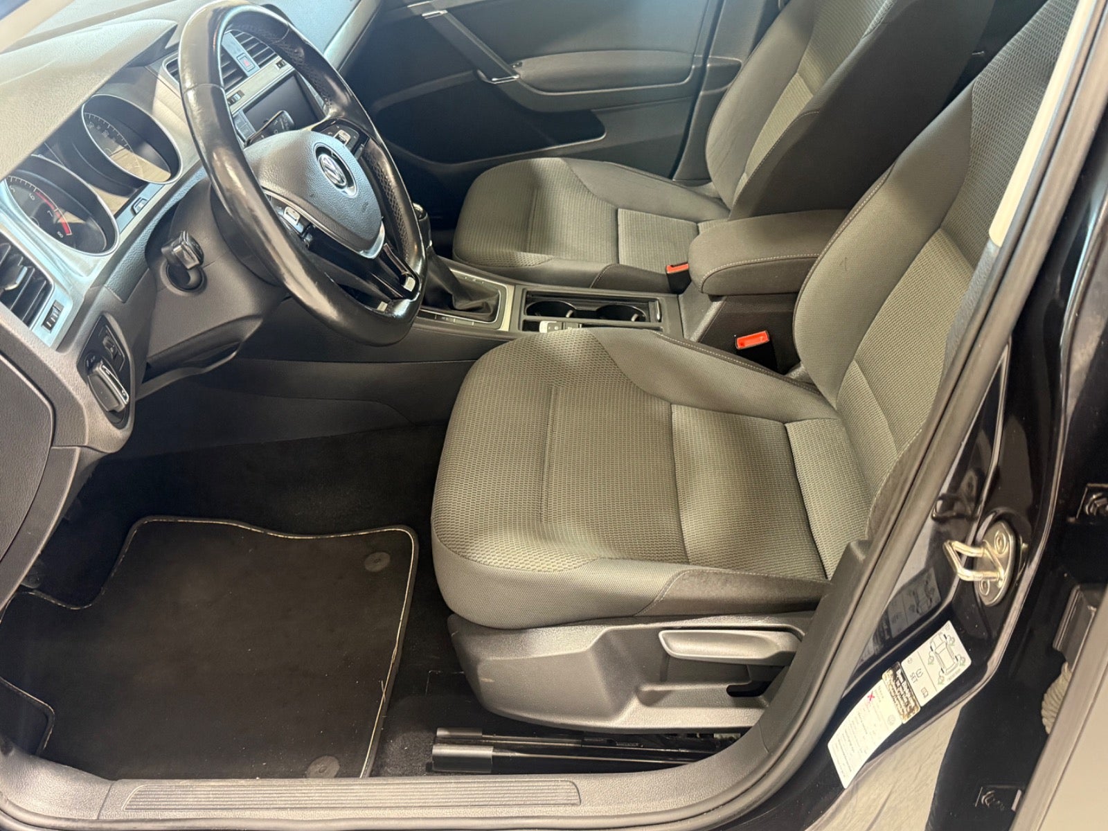 VW Golf VII TSi 122 Comfortline Variant BMT