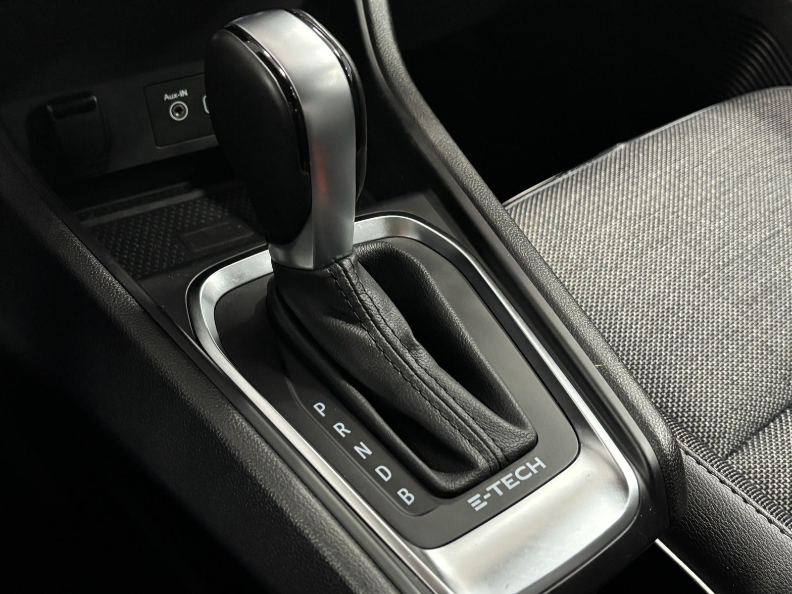 Billede af Renault Captur 1,6 E-Tech Intens