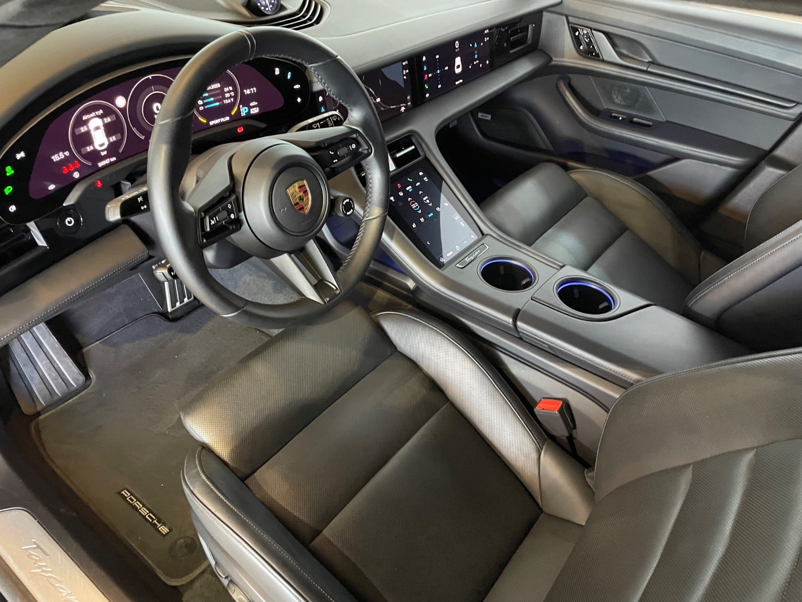 Porsche Taycan Turbo Cross Turismo