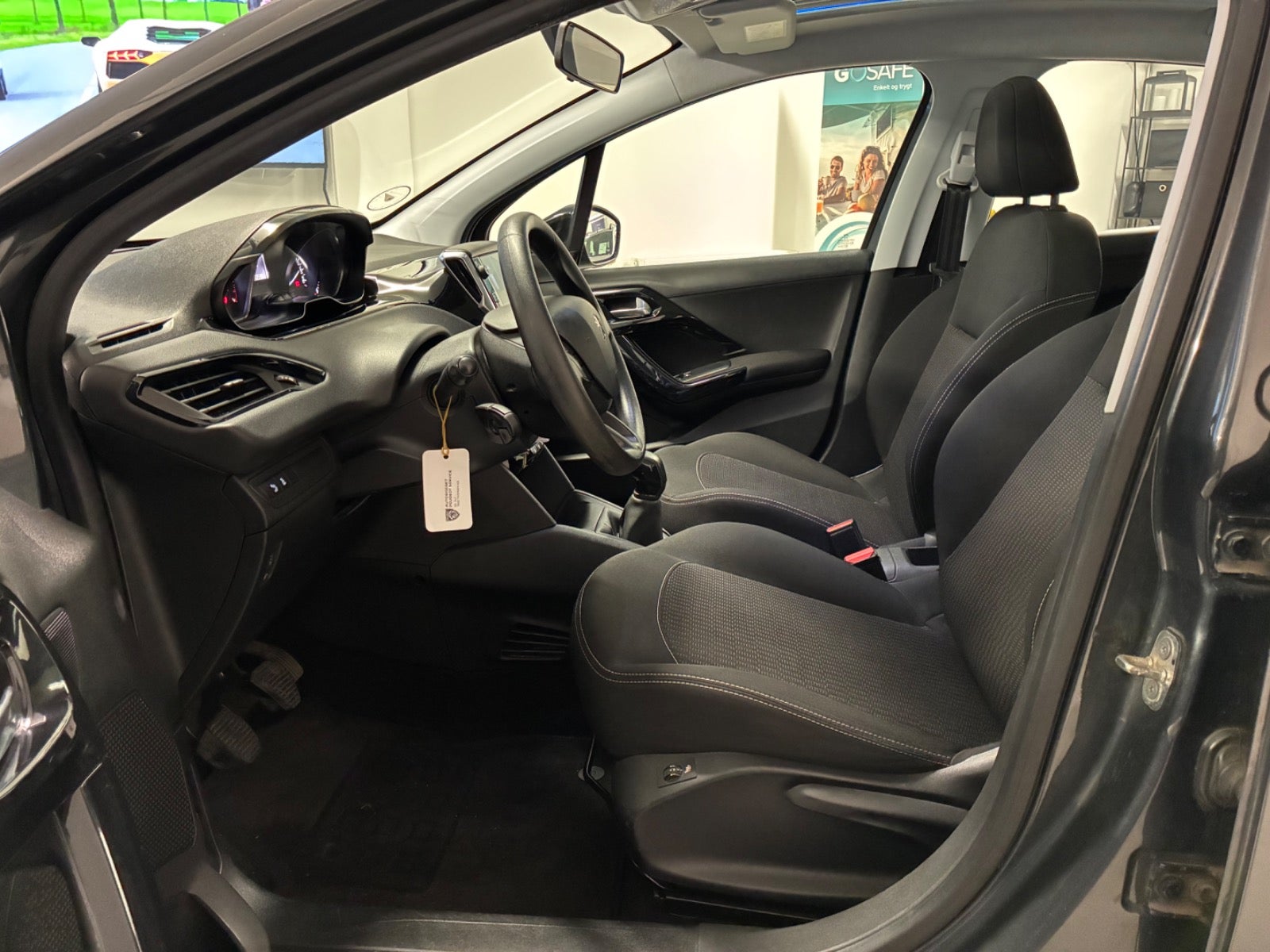 Billede af Peugeot 208 1,2 PureTech 82 Allure Sky