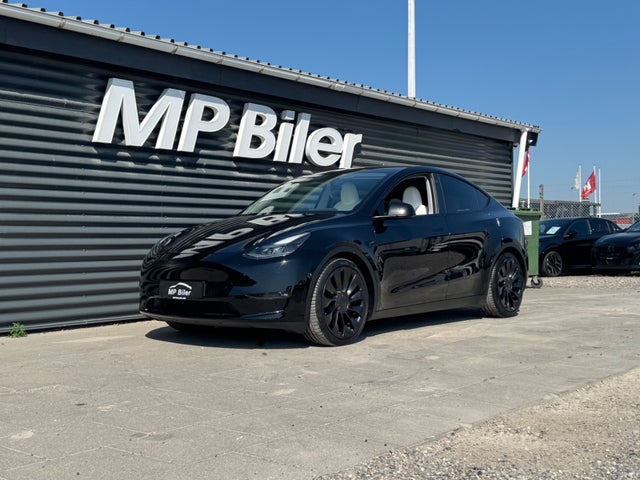 Tesla Model Y  Performance AWD