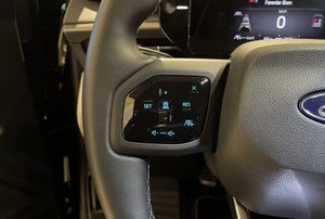 Ford Explorer Select Extended Range