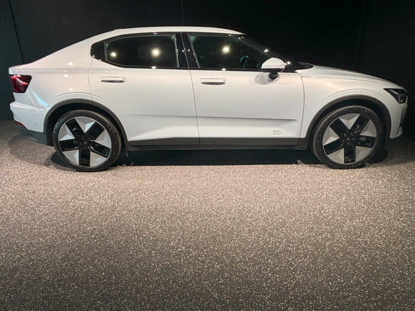 Polestar 2 2023