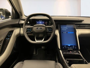 Ford Explorer Select Extended Range