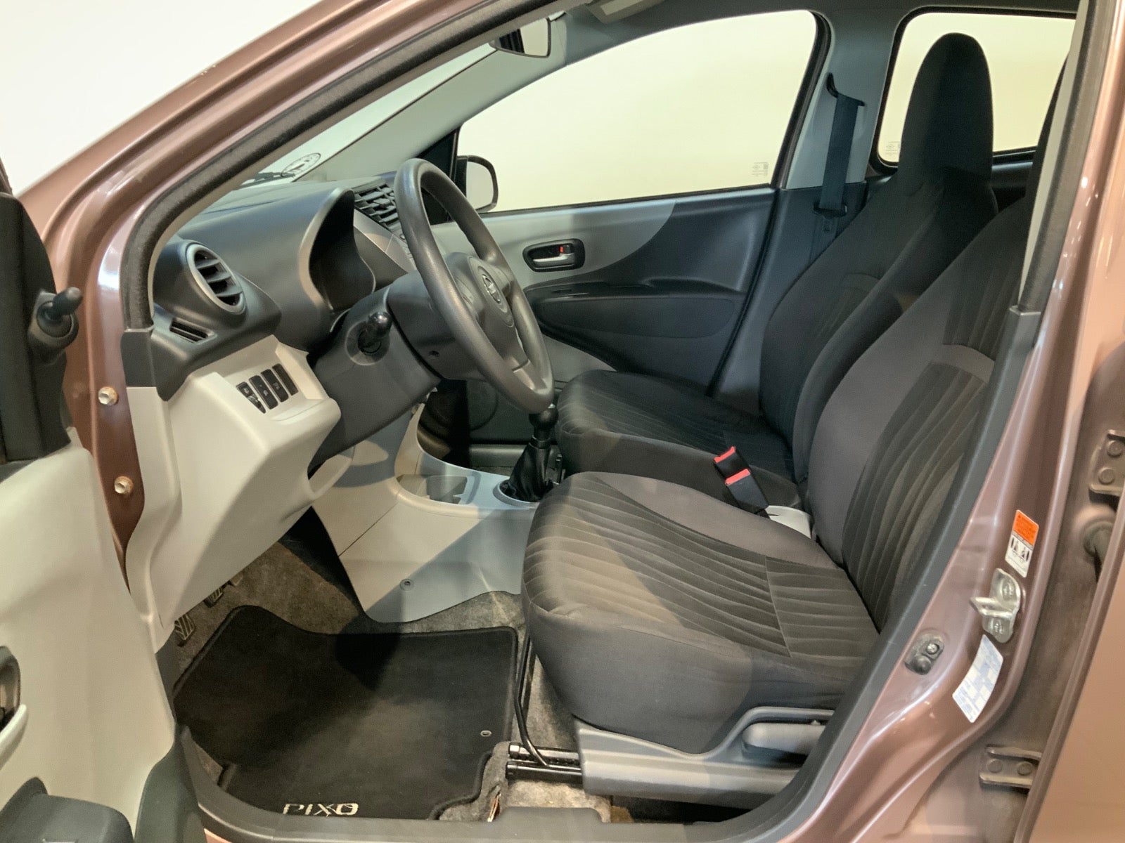 Nissan Pixo