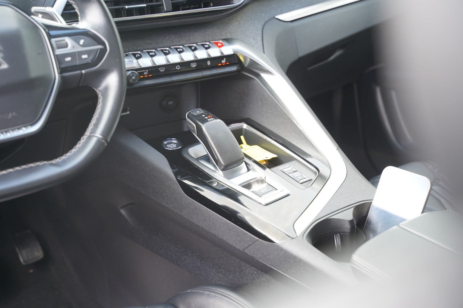 Billede af Peugeot 3008 1,6 Hybrid Selection Sport Limited EAT8
