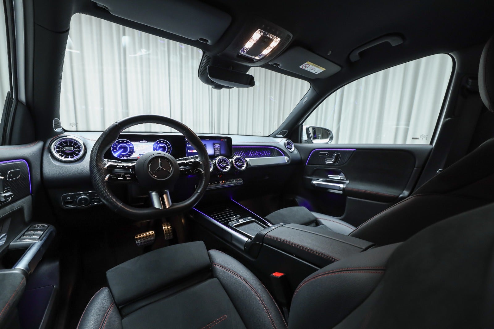 Mercedes-Benz EQB 250+ (4/8)