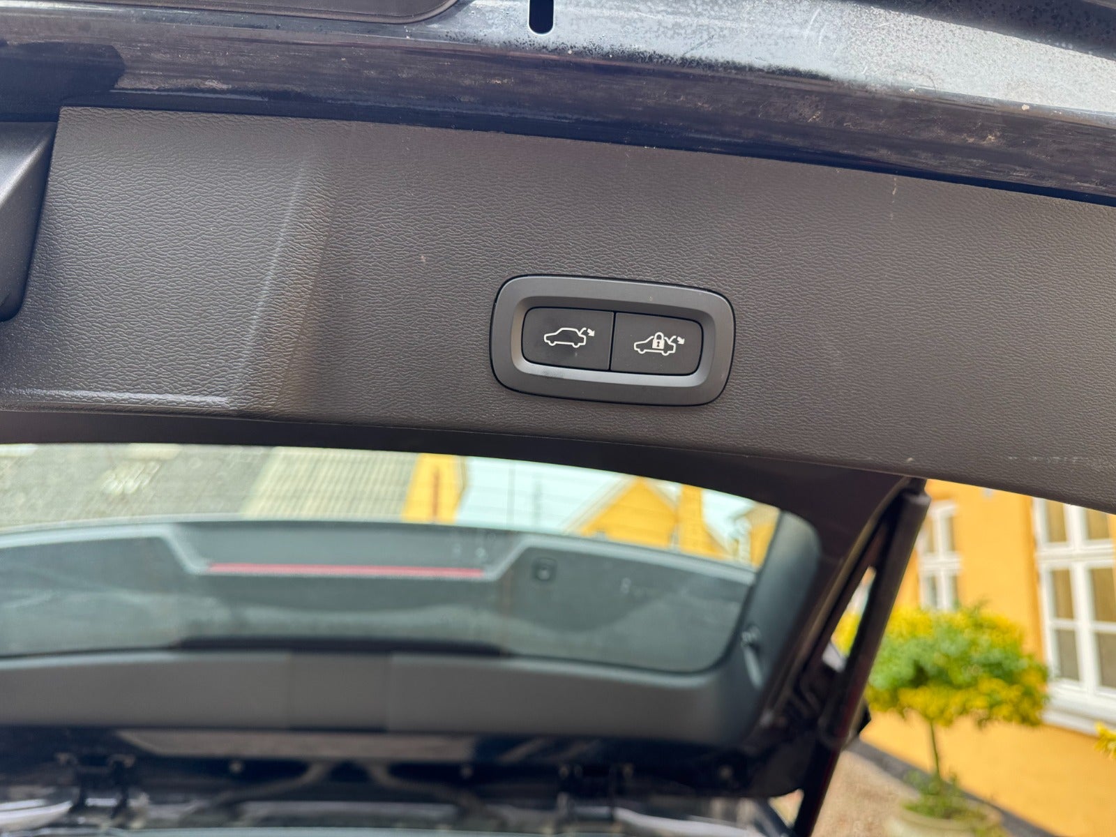 Billede af Volvo XC40  P6 ReCharge Plus