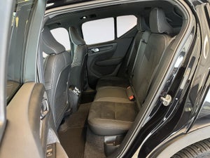 Volvo EX40 Extended Range Black Edition