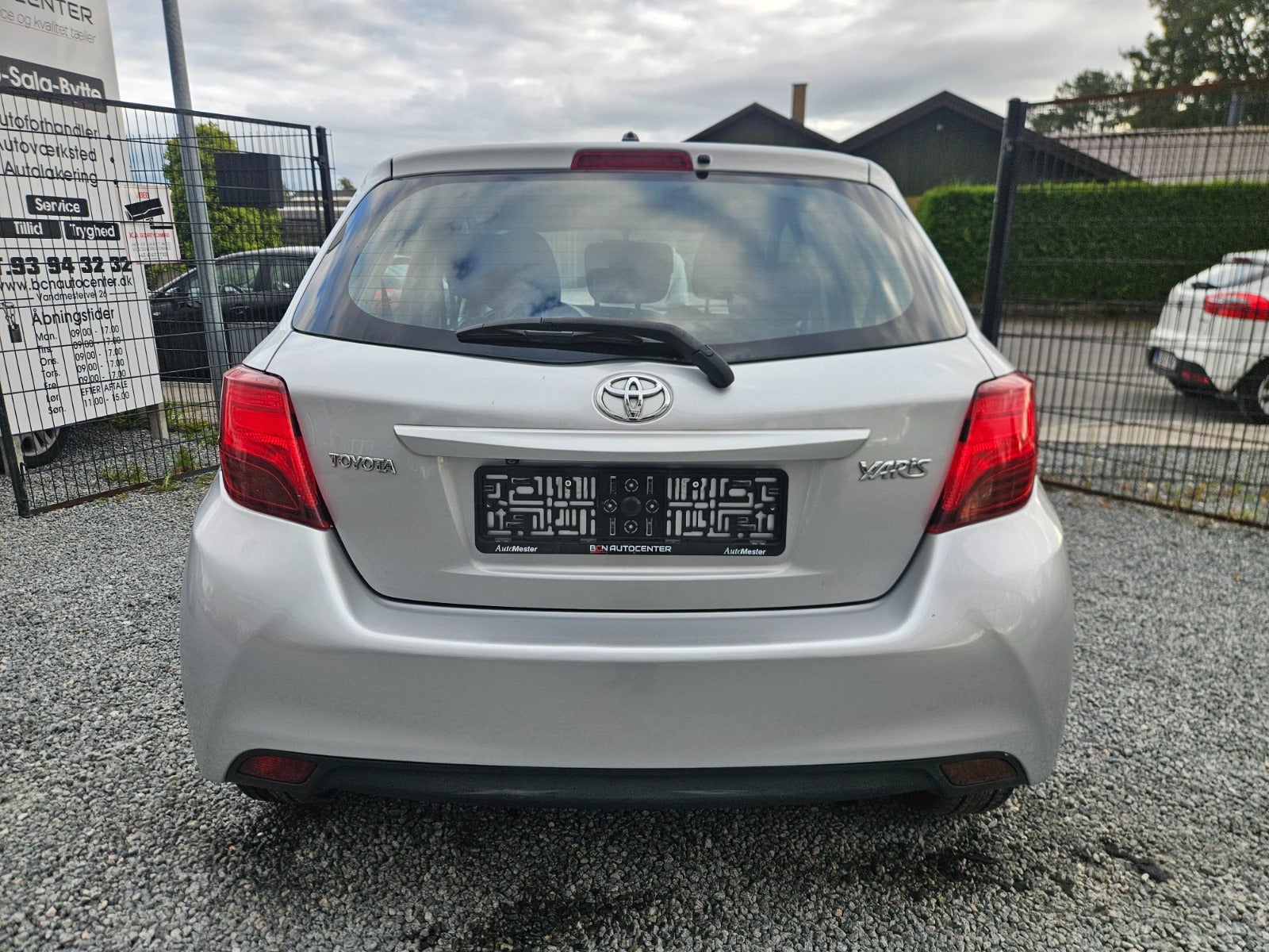 Billede af Toyota Yaris 1,0 VVT-i T2 Komfort
