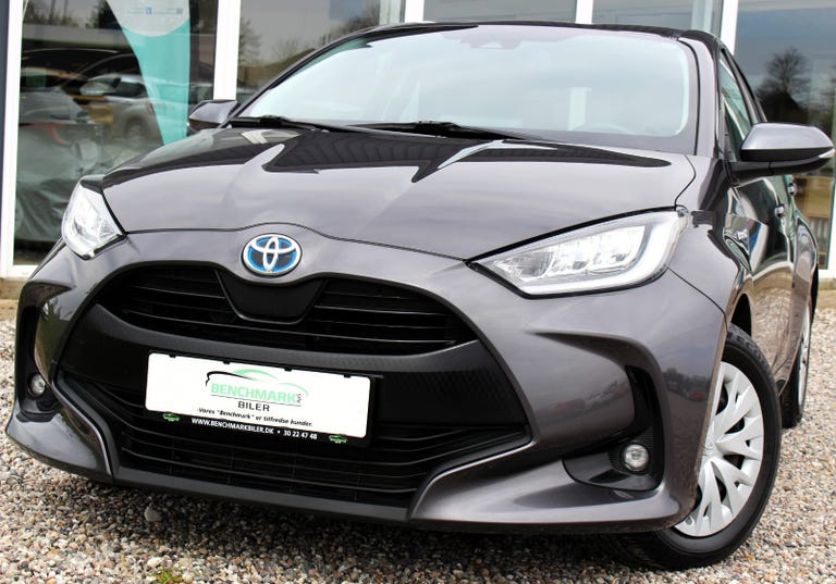 Toyota Yaris Hybrid H3 Smart e-CVT