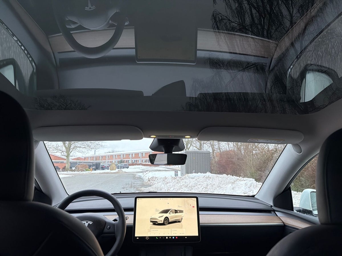 Tesla Model Y Long Range RWD billede 17