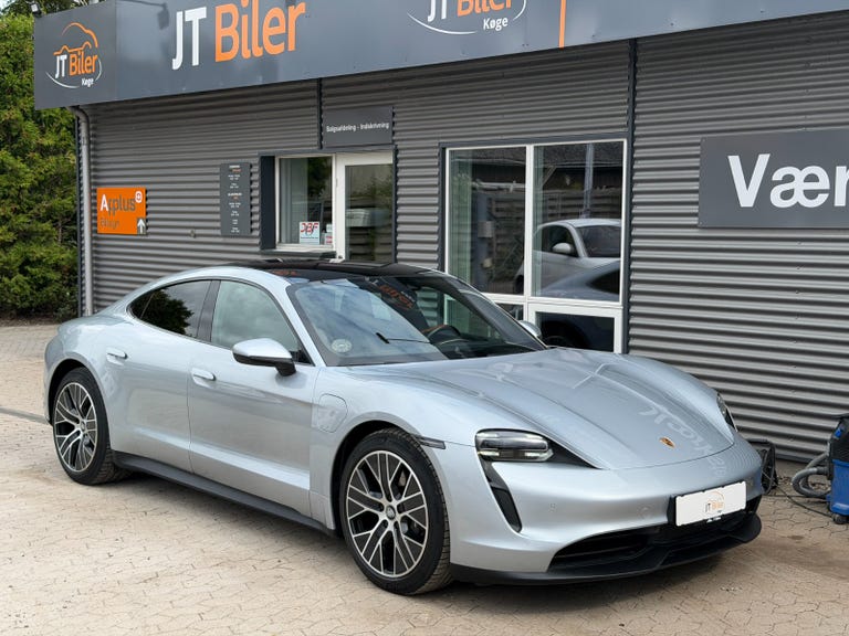 Porsche Taycan 