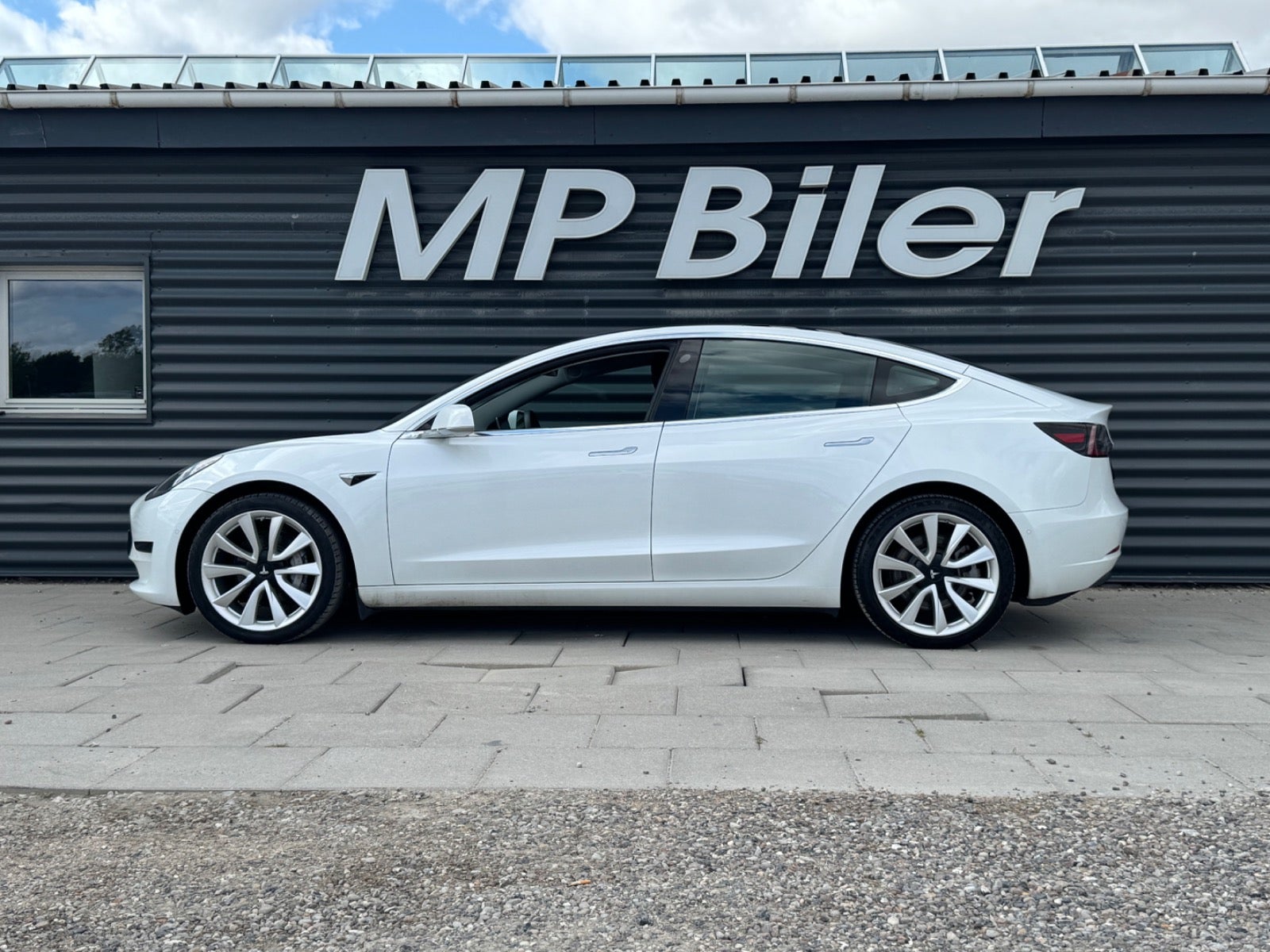 Billede af Tesla Model 3  Standard Range+ RWD