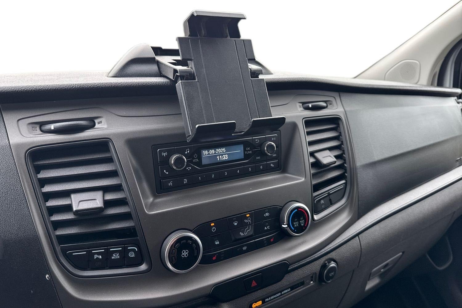 Billede af Ford Transit Custom 320L 2,0 TDCi 130 Trend