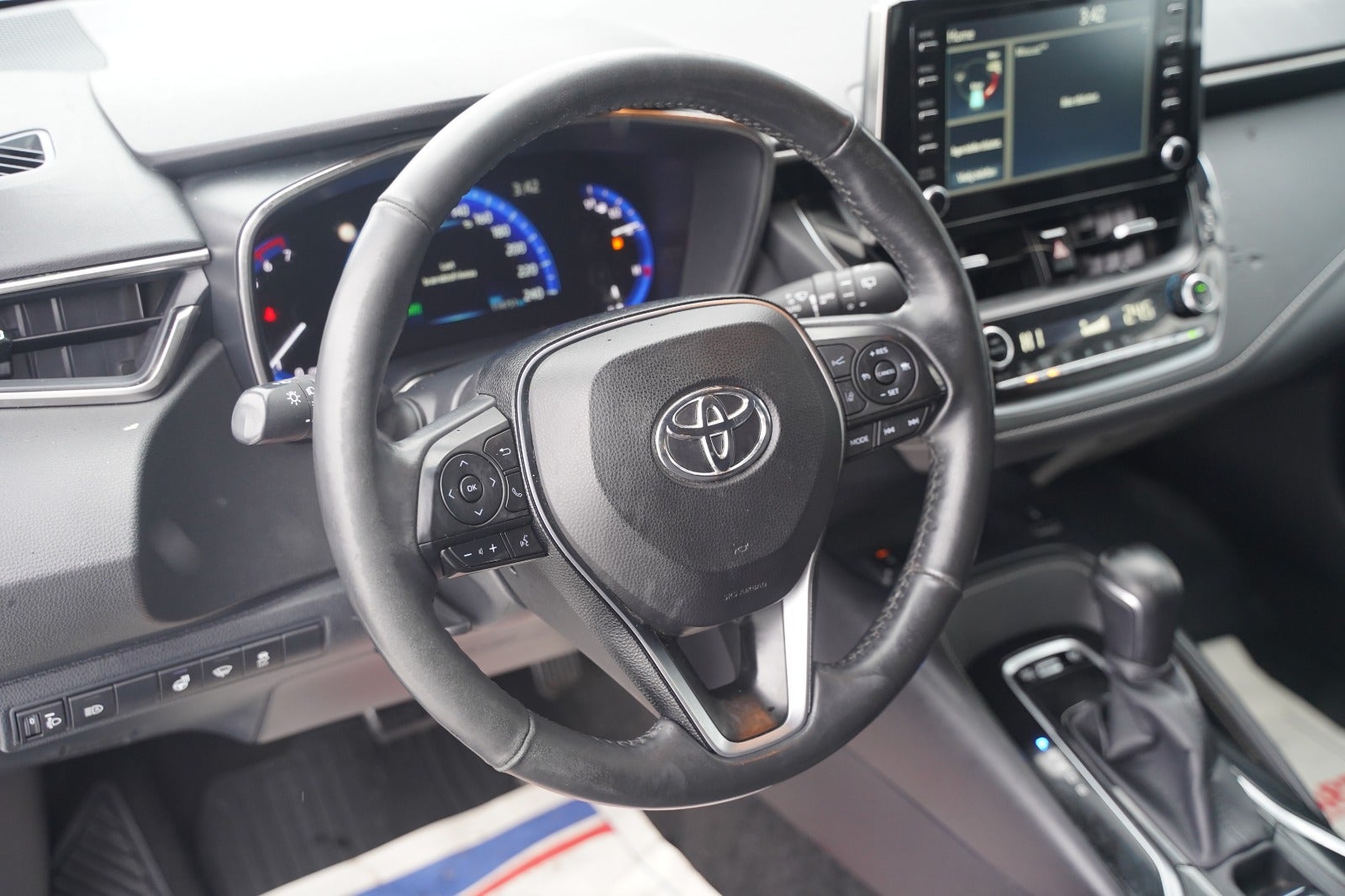 Billede af Toyota Corolla 1,8 Hybrid H3 Touring Sports MDS Van