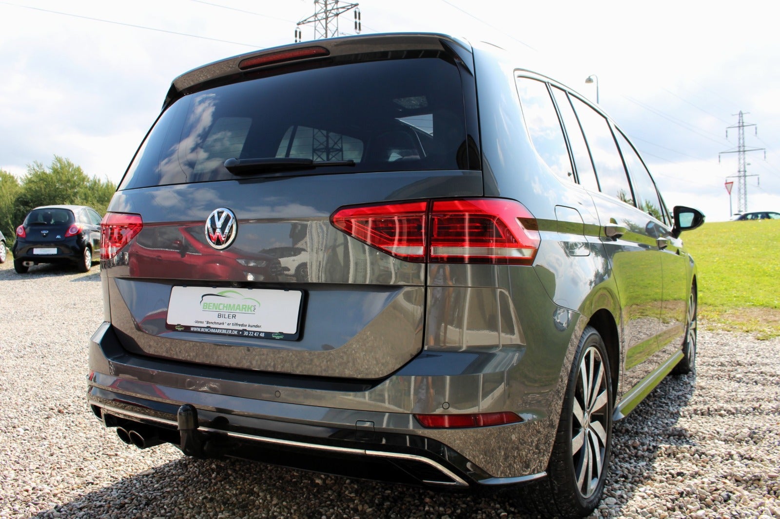 VW Touran TDi 190 R-line DSG Van